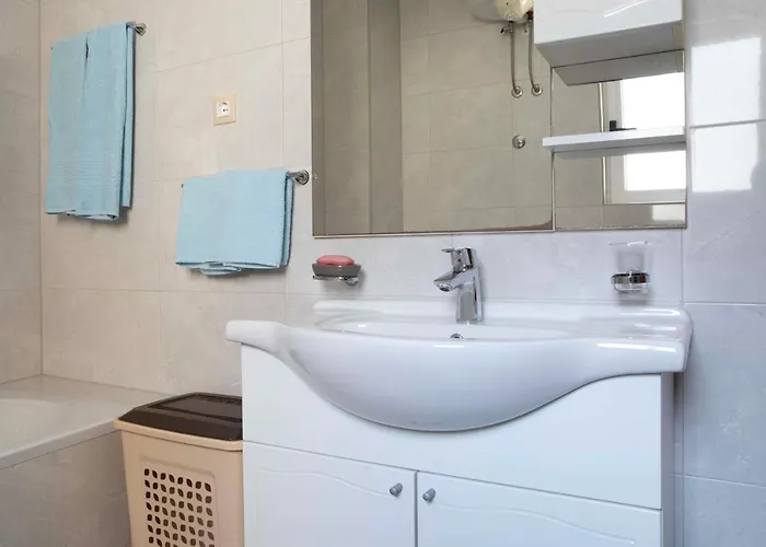 شقة Ivana - Sea View With Garage ماكارسكا