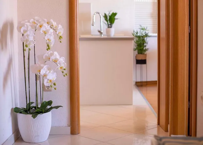 Daire Ivana - Sea View With Garage *